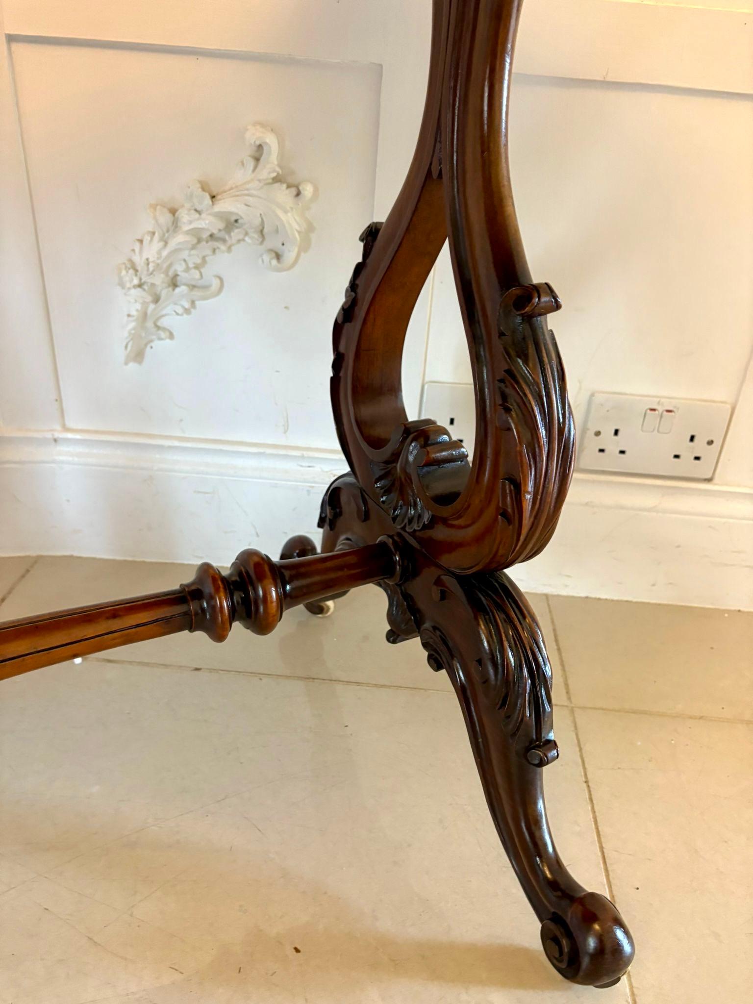 Antique Victorian Outstanding Quality Burr Walnut Centre Table For Sale 4