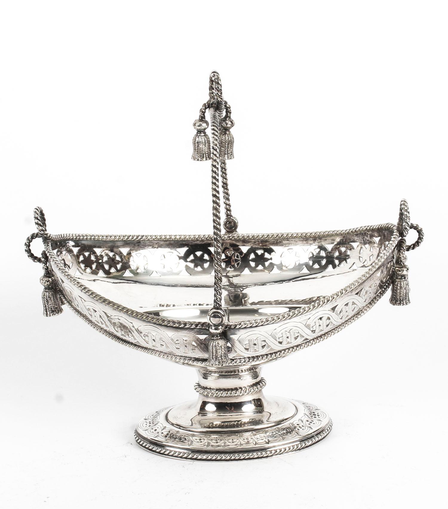 English Antique Victorian Oval Silver Plated Sweet Basket, 19th Century