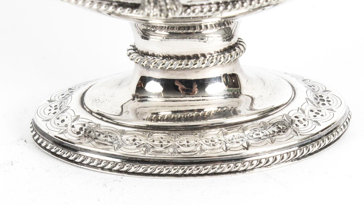 Antique Victorian Oval Silver Plated Sweet Basket, 19th Century In Good Condition In London, GB