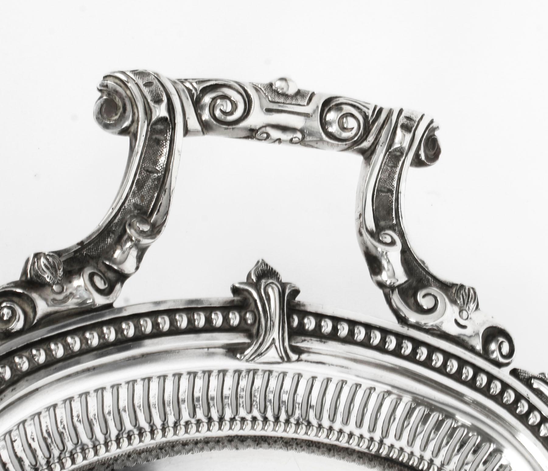 Plaqué argent Plateau ovale victorien ancien en métal argenté par Mappin & Webb, 19ème siècle en vente