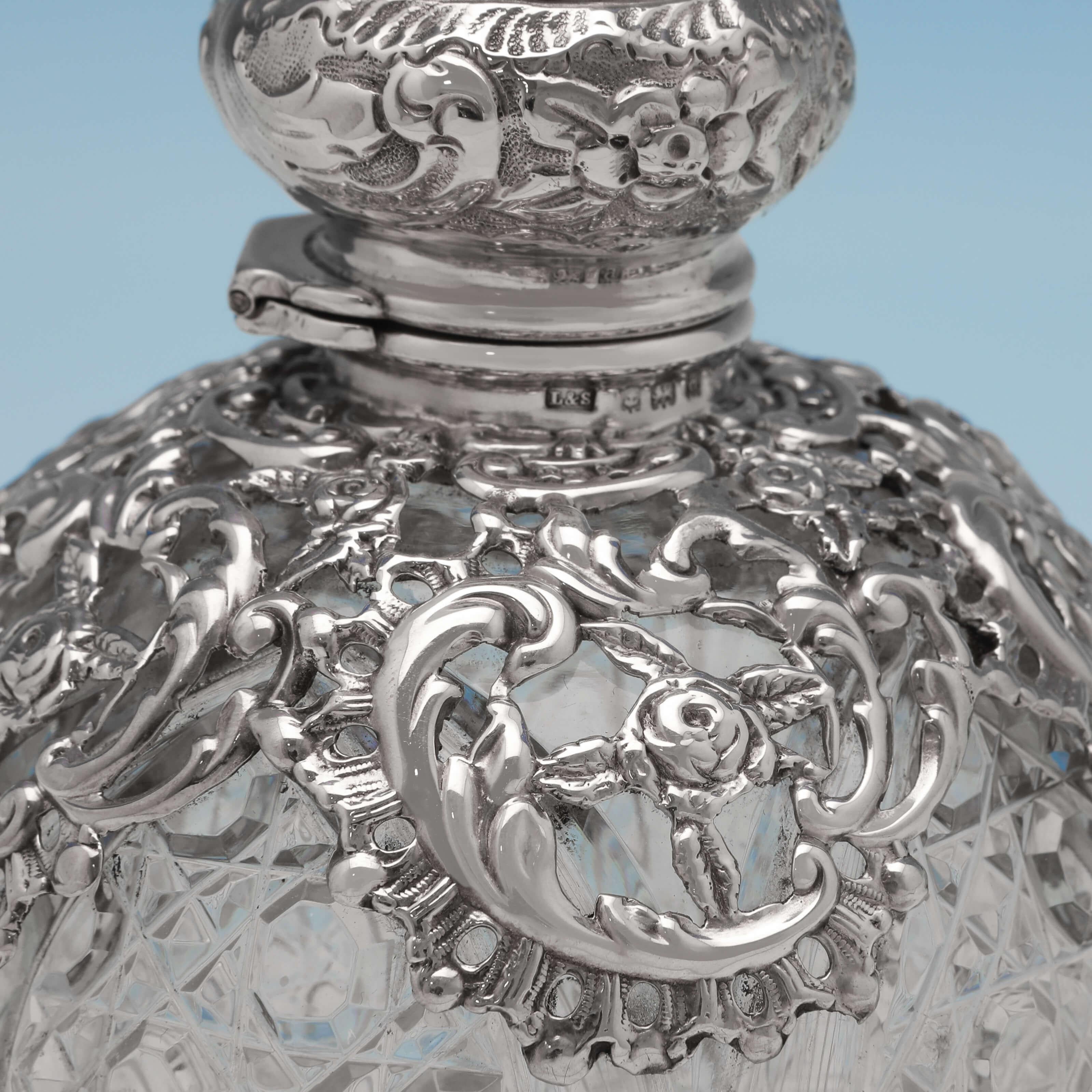 Antique Victorian Overlay Sterling Silver Scent Bottle Birmingham, 1900 In Good Condition In London, London