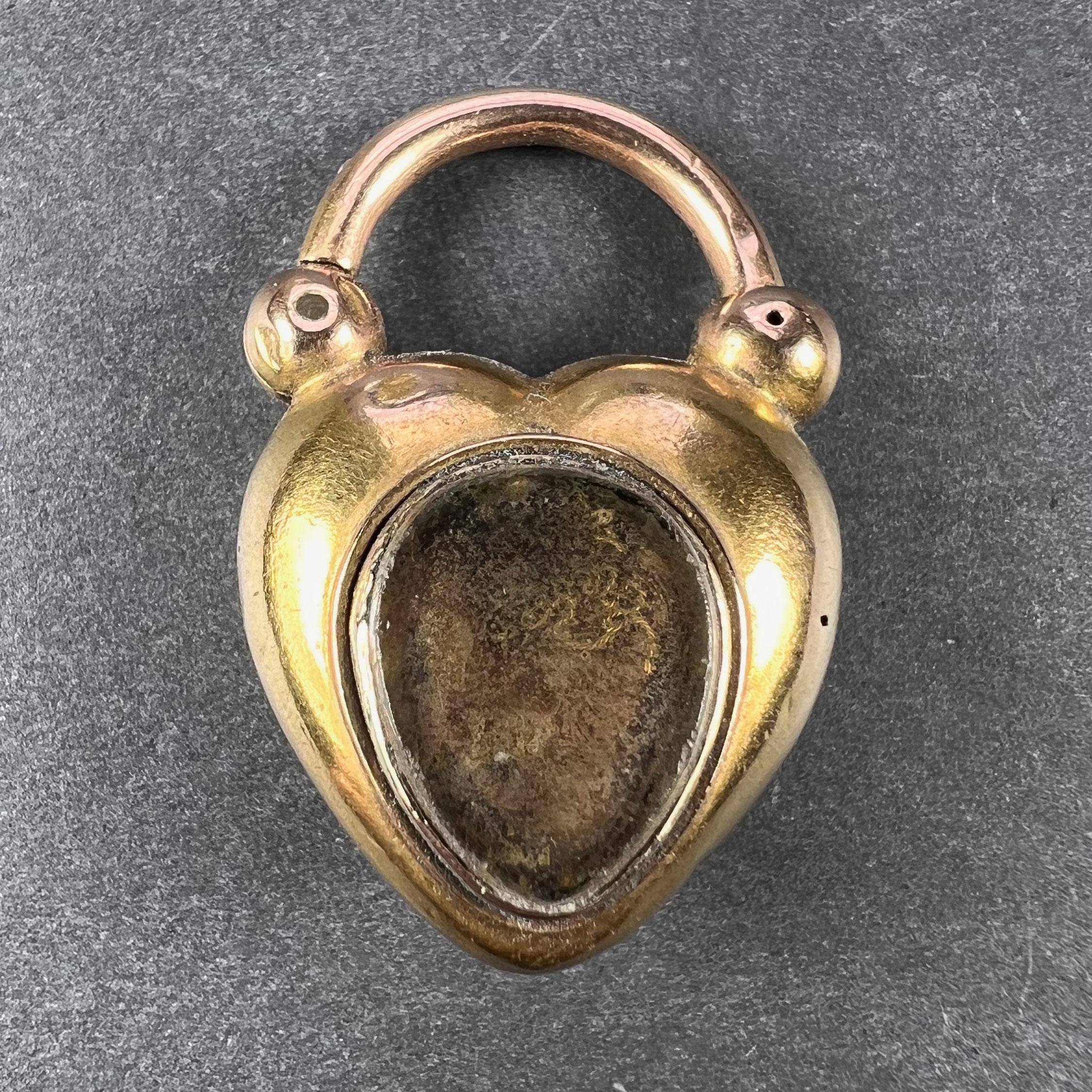 Antikes viktorianisches Padlock-Herz-Türkis-Gelbgold-Medaillon-Anhänger (Viktorianisch) im Angebot