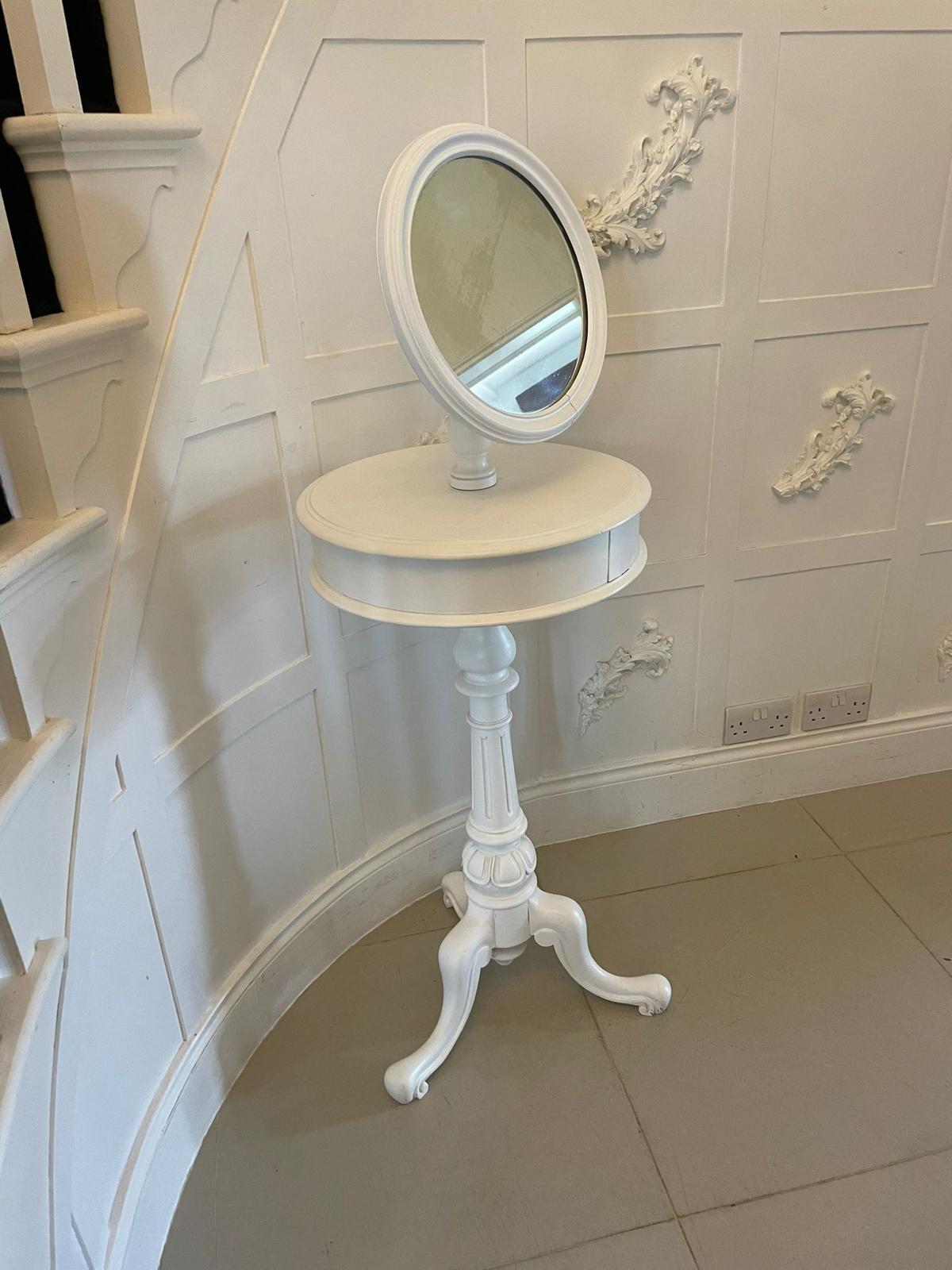 Pittura Antique Mirror, il supporto da barba regolabile e dipinto in stile vittoriano in vendita