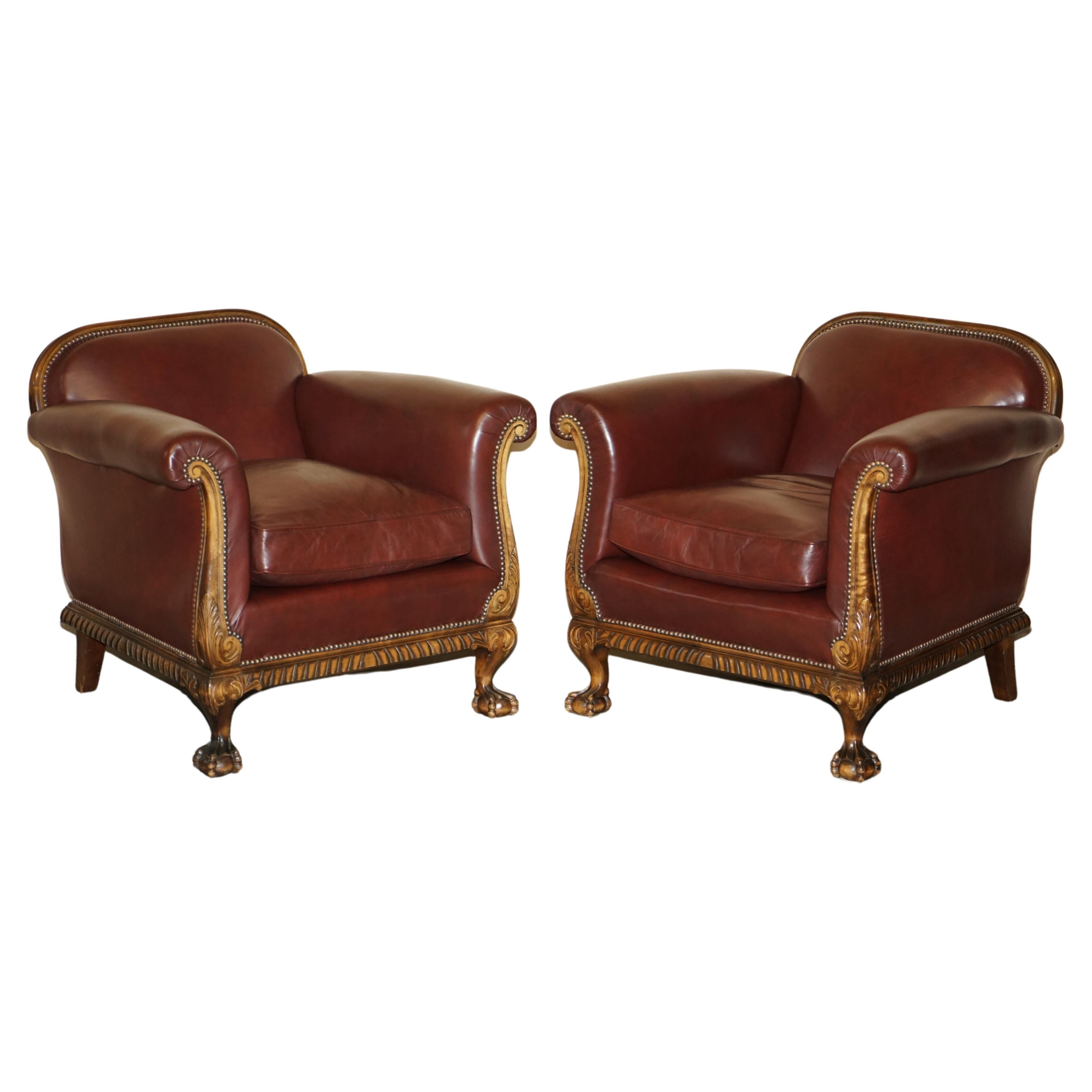 Antique Victorian Pair of Claw & Ball Feet Brown Leather Walnut Club Armchairs For Sale