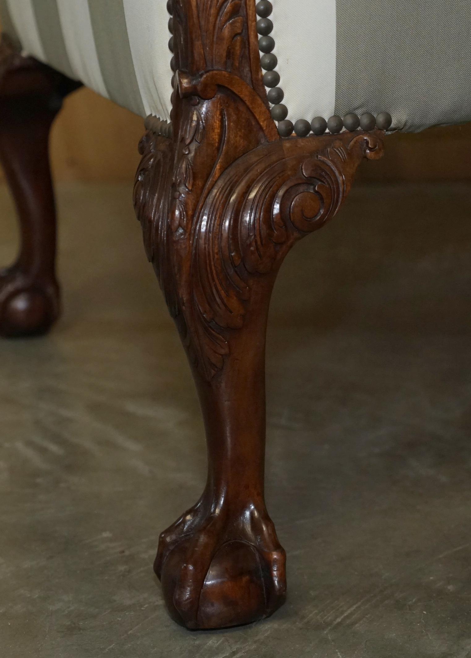Antique Victorian Pair of Claw & Ball Feet Hand Carved Walnut Club Armchairs For Sale 3