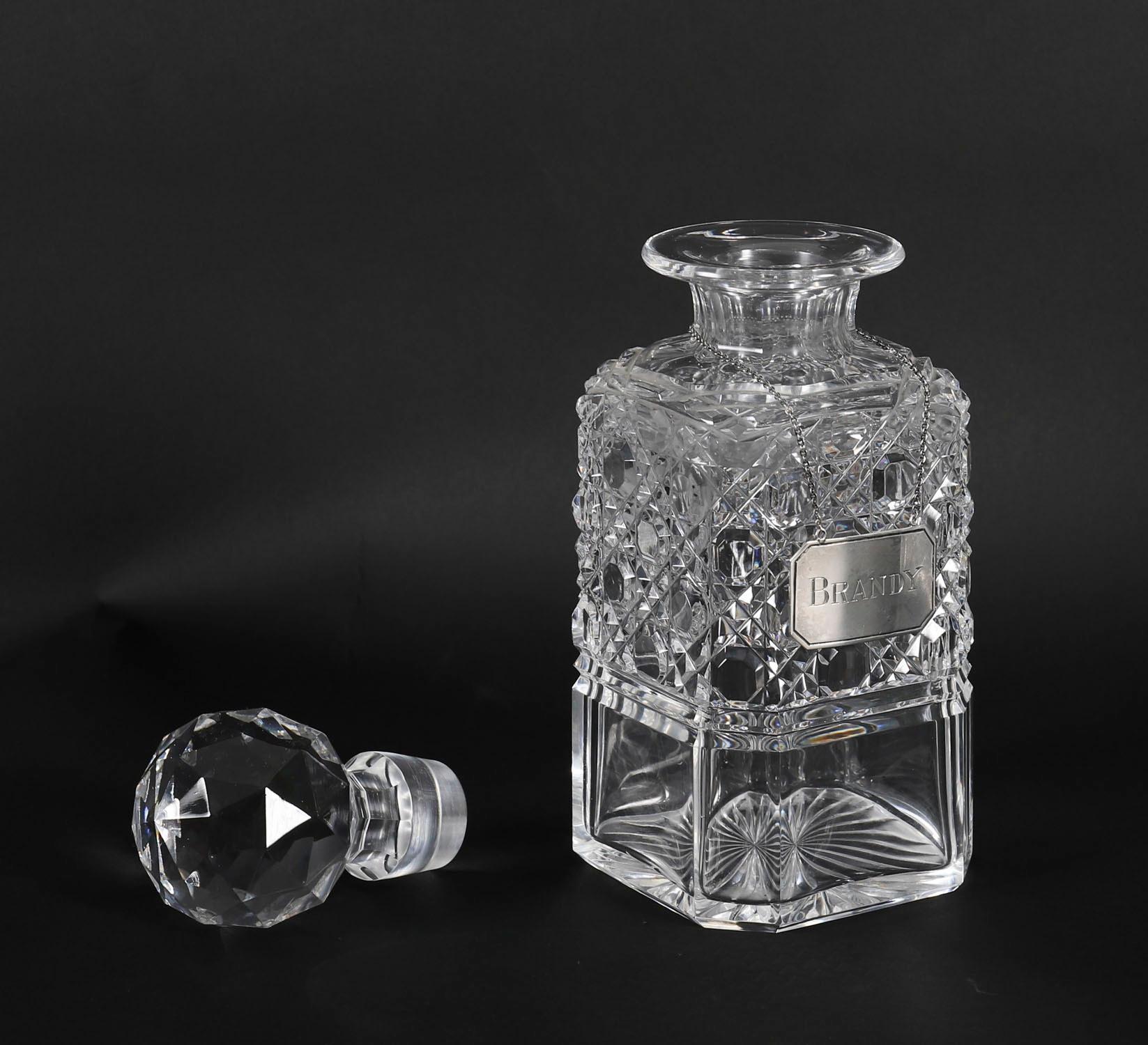 Ancienne paire victorienne de carafes à décanter en cristal taillé en forme d'ongle Circa 1880 19ème siècle en vente 3