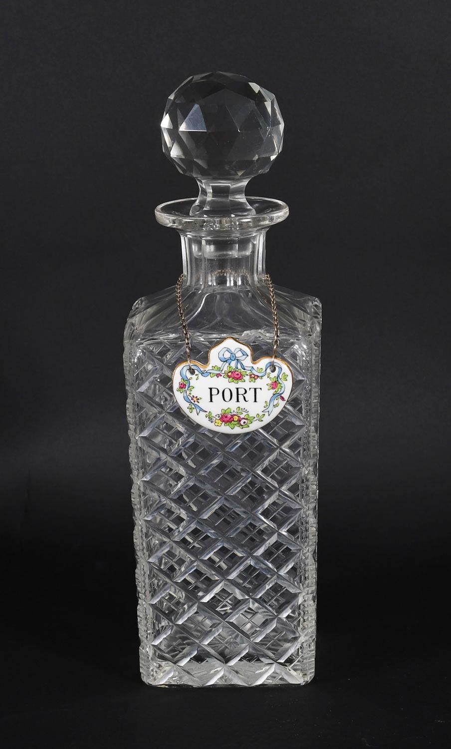 Ancienne paire victorienne de carafes à décanter en cristal taillé en forme d'ongle Circa 1880 19ème siècle en vente 3