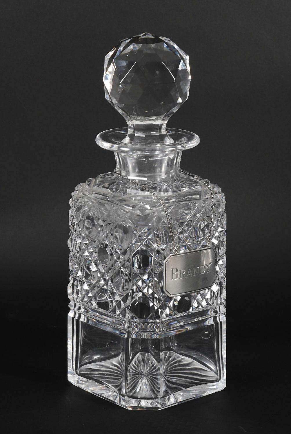 Ancienne paire victorienne de carafes à décanter en cristal taillé en forme d'ongle Circa 1880 19ème siècle en vente 5