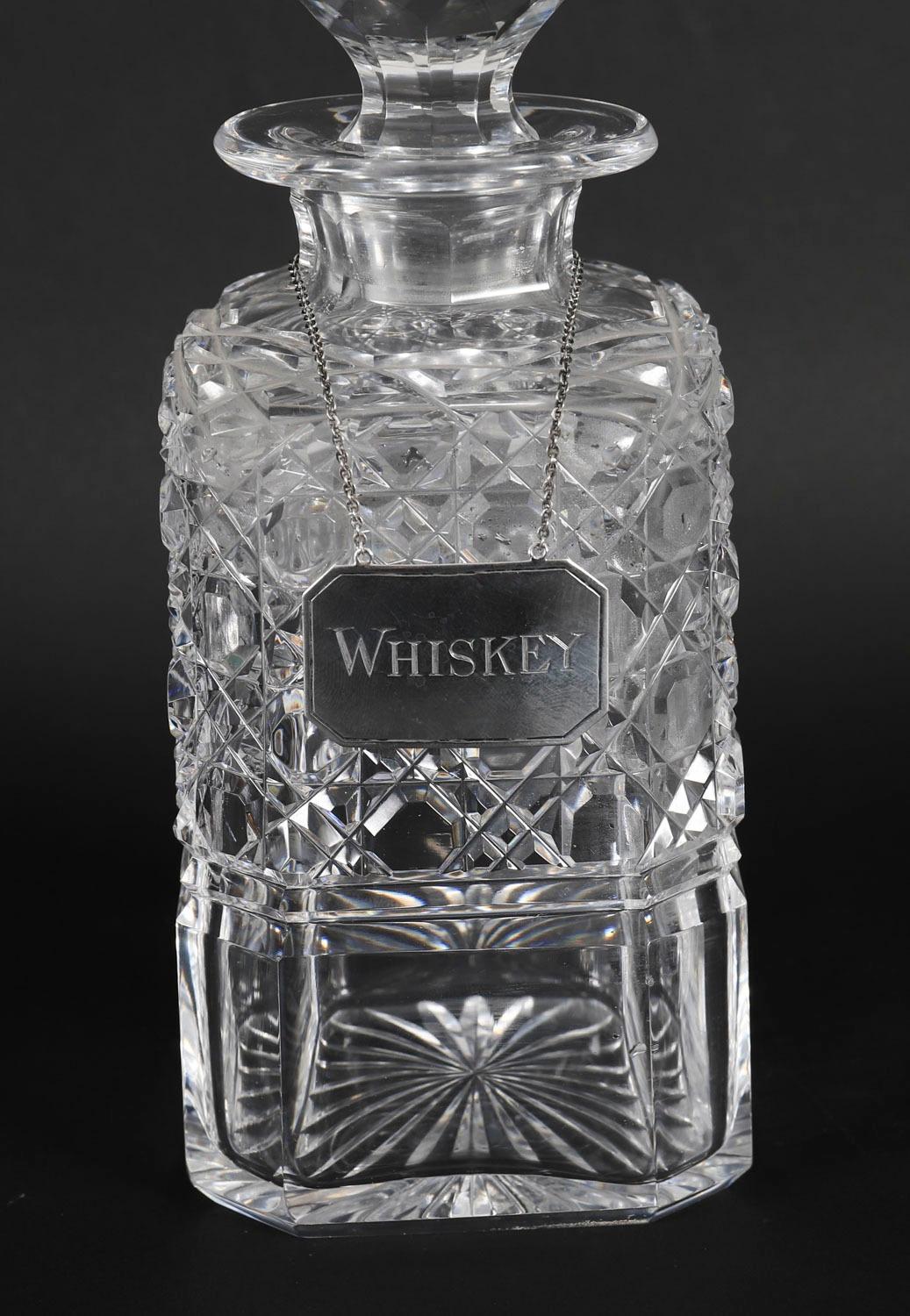 Ancienne paire victorienne de carafes à décanter en cristal taillé en forme d'ongle Circa 1880 19ème siècle en vente 6