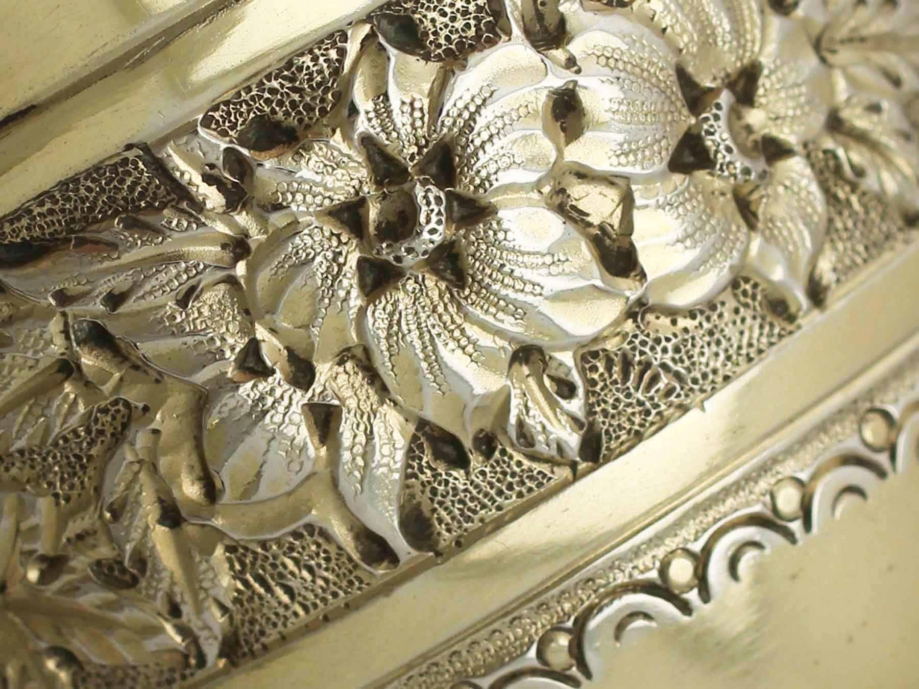 Fin du XIXe siècle Paire de gobelets anciens victoriens en argent sterling doré par Stephen Smith en vente