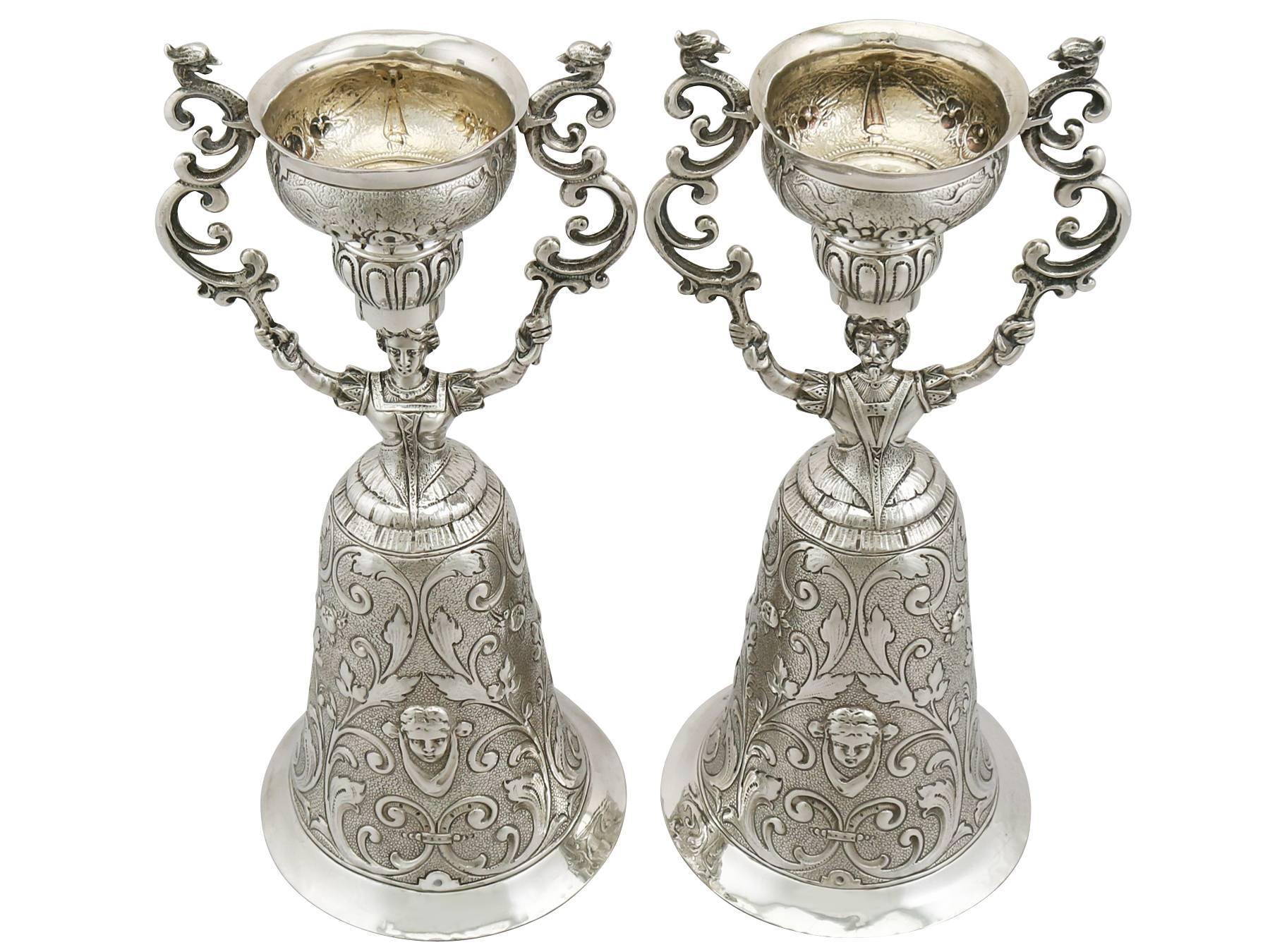 An exceptional, fine and impressive pair of antique Victorian sterling silver wager cups, an addition to our wine and drinks related silverware collection.

These exceptional antique Victorian sterling silver wager cups has been realistically