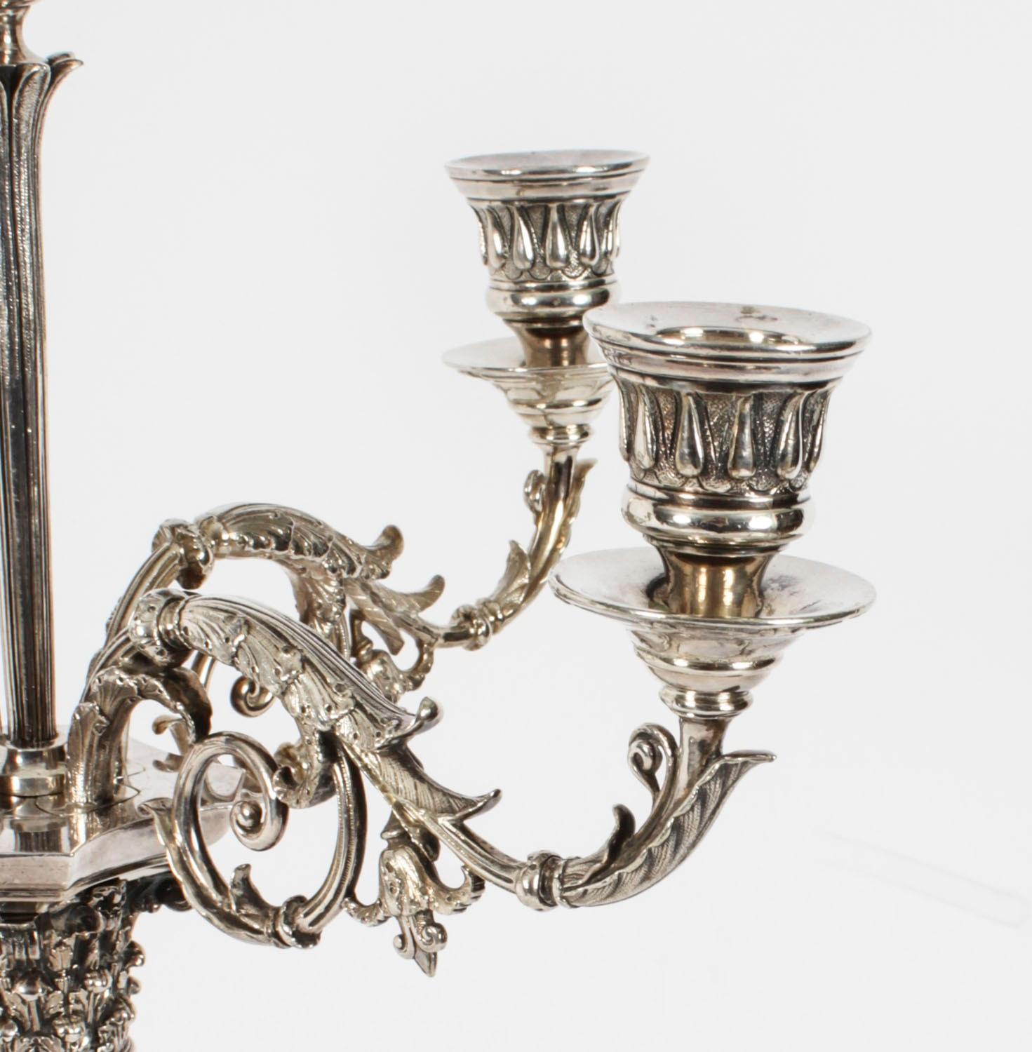 Antica coppia vittoriana di candelabri a tre luci di Elkington 1886 del XIX secolo in vendita 5