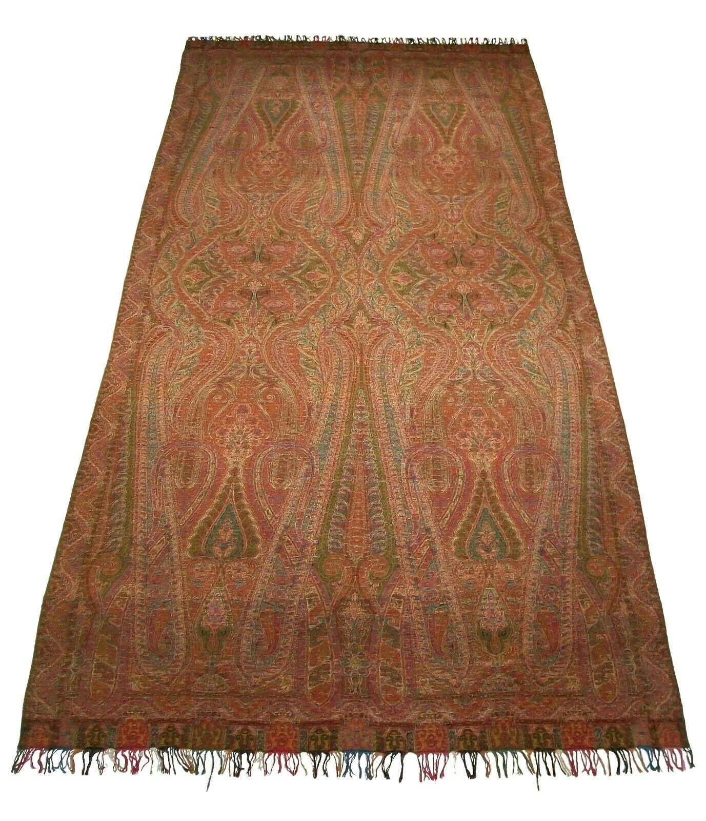 Antique Victorian Paisley Shawl, Fine Weave, circa 1850's For Sale 2