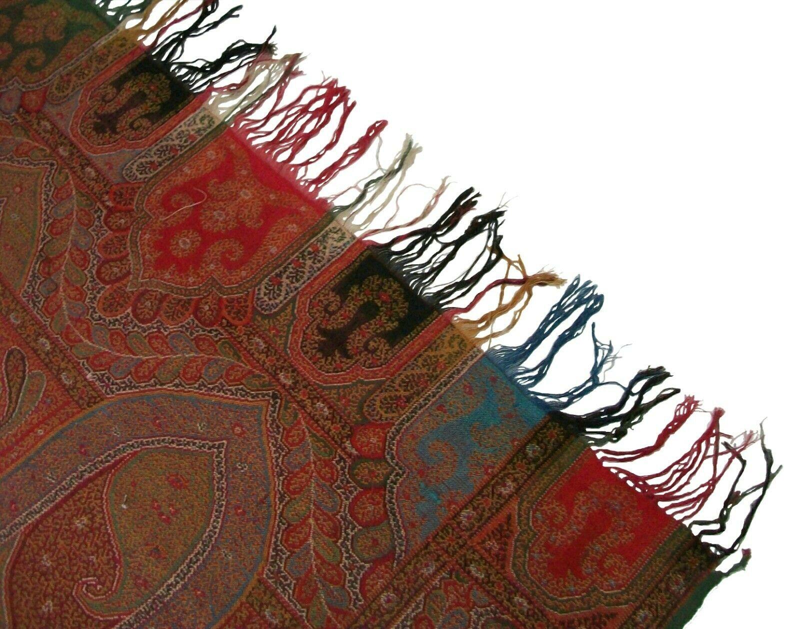 Hand-Woven Antique Victorian Paisley Shawl, Fine Weave, circa 1850's For Sale