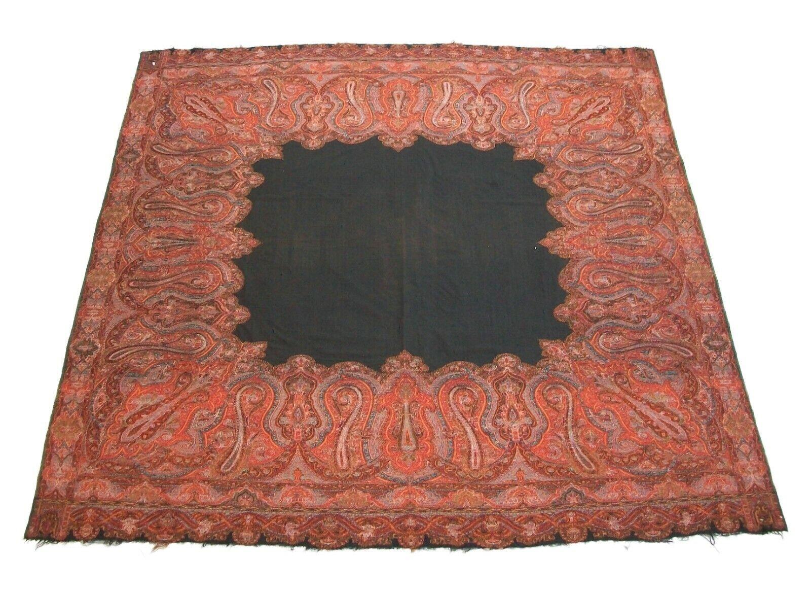Laine Châle victorien ancien à motif cachemire, tissage fin, vers les années 1850 en vente