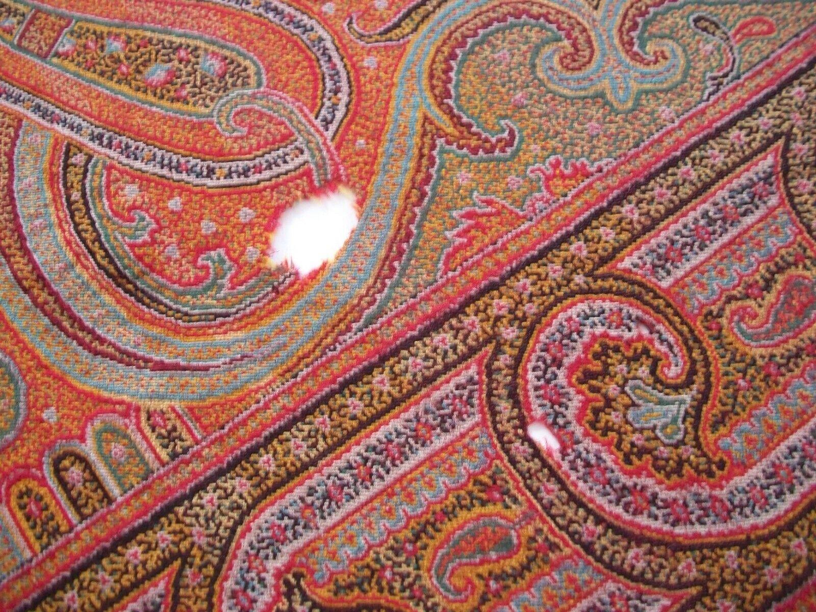 Antique Victorian Paisley Shawl, Fine Weave, Circa 1850's In Fair Condition For Sale In Chatham, ON