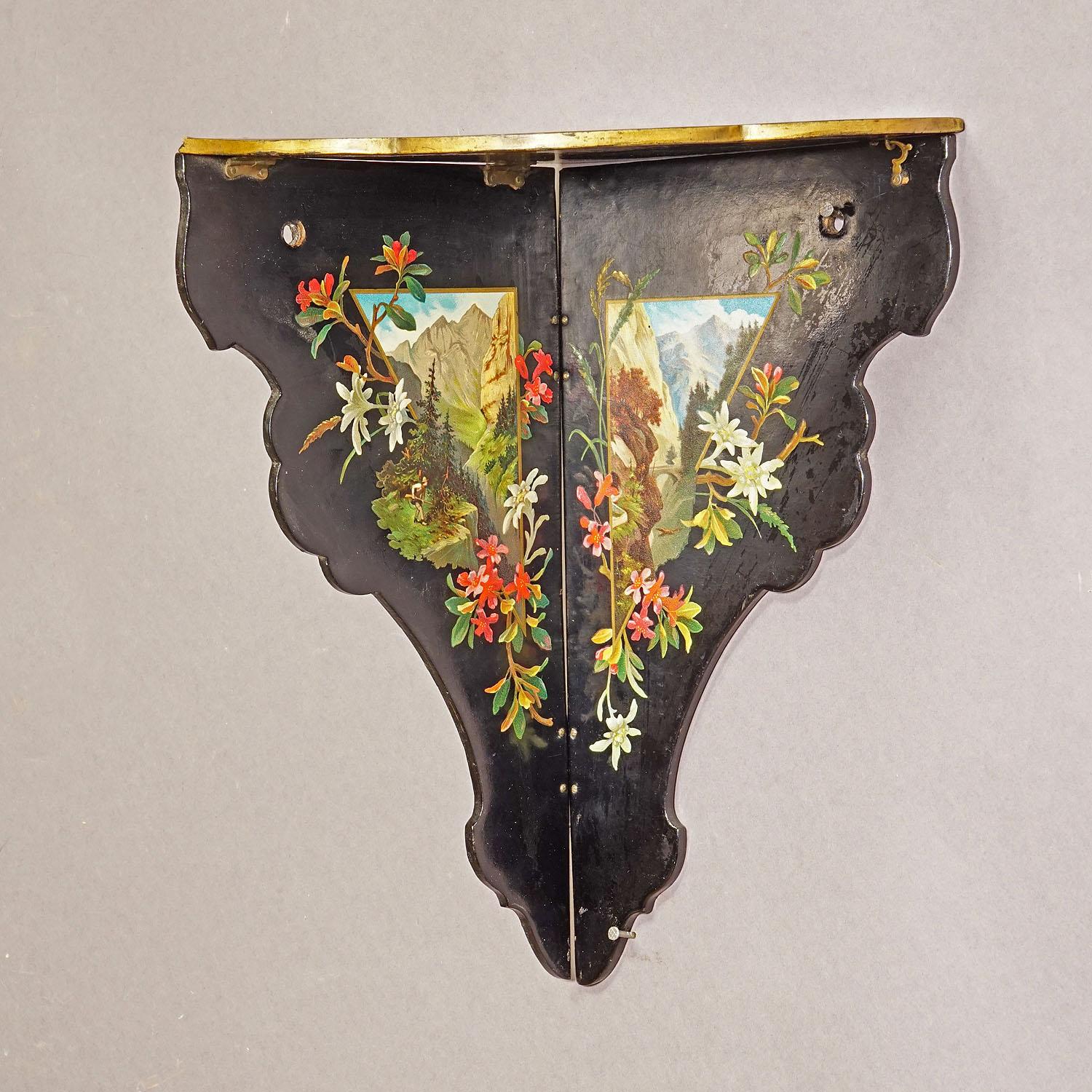 Antikes viktorianisches Wandregal aus Pappmaché mit Edelweißdekoration (Frühviktorianisch) im Angebot