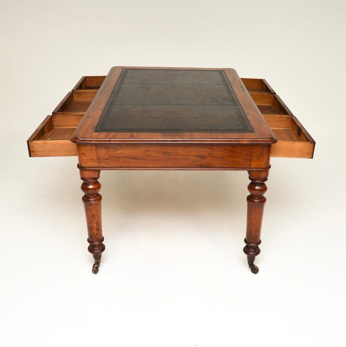 Mid-19th Century Antique Victorian Partners Desk / Writing Table For Sale