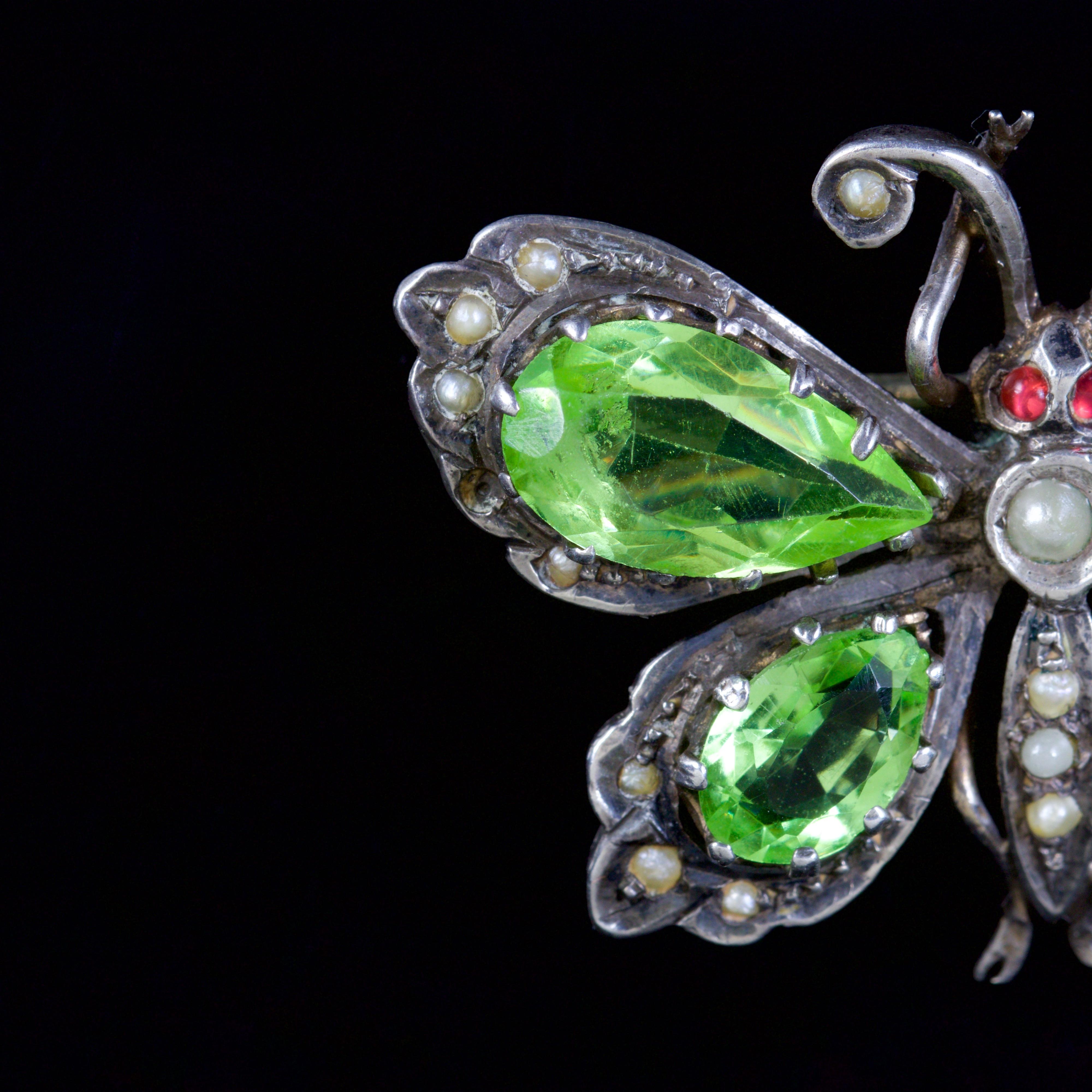 Antique Victorian Paste Stone Butterfly Brooch Silver, circa 1880 In Excellent Condition For Sale In Lancaster, Lancashire