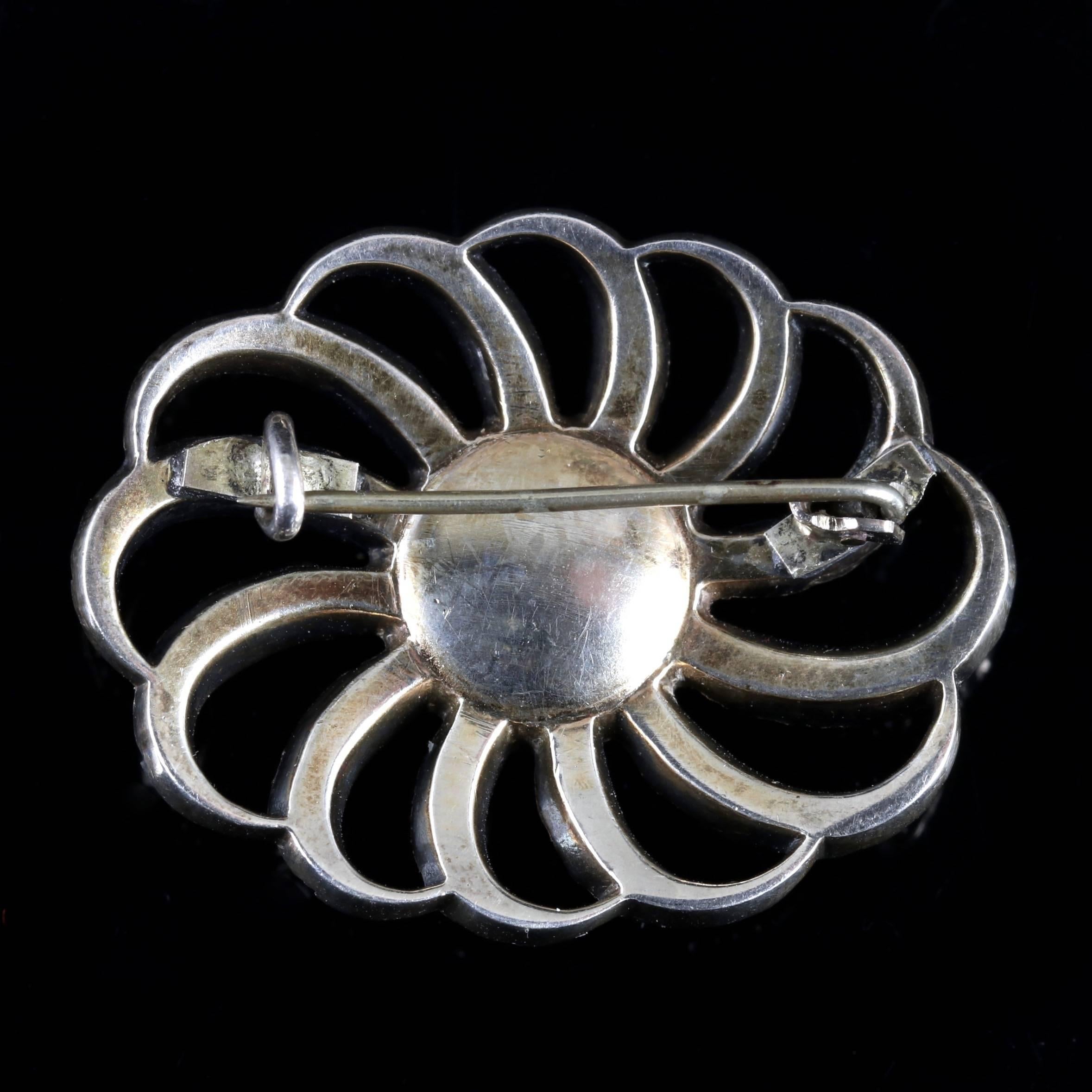 Antique Victorian Paste Stone Silver Brooch, circa 1900 In Excellent Condition For Sale In Lancaster, Lancashire