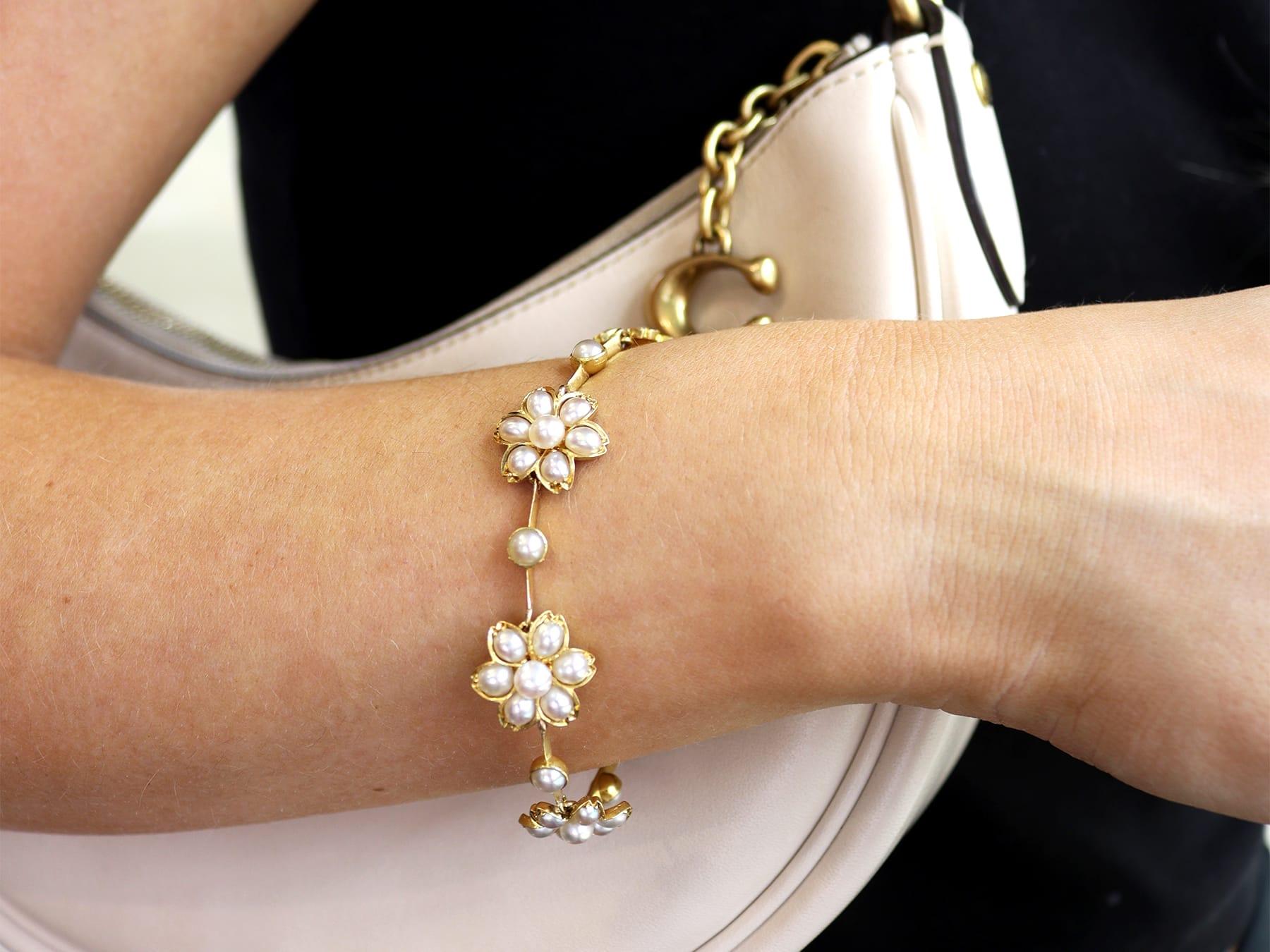 Taille ronde Ensemble collier et bracelet victorien ancien en perles et or jaune 18 carats en vente