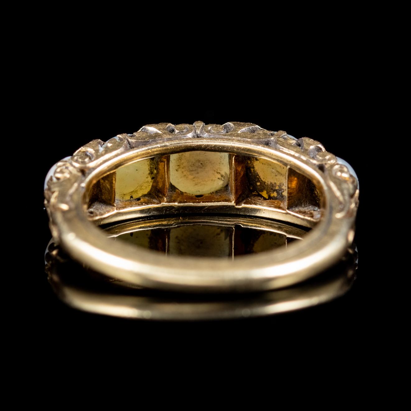 Antique Victorian Pearl Diamond 18 Carat Gold, circa 1860 Ring In Good Condition In Lancaster, Lancashire