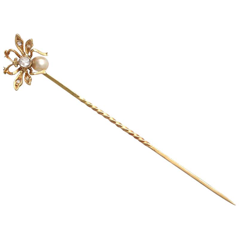 Antique Victorian Diamond and Pearl Yellow Gold Brooch For Sale at 1stDibs