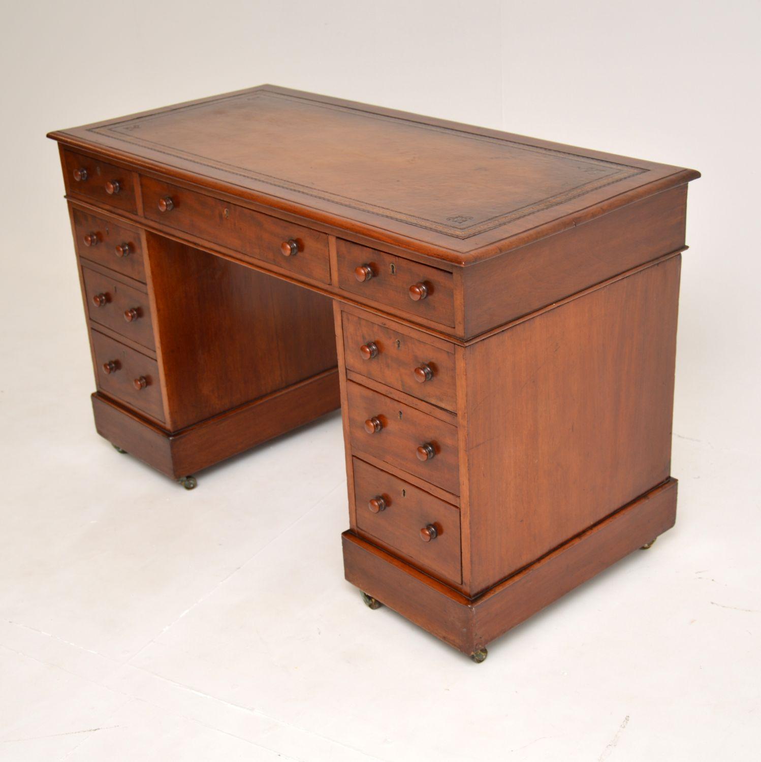 Wood Antique Victorian Pedestal Desk