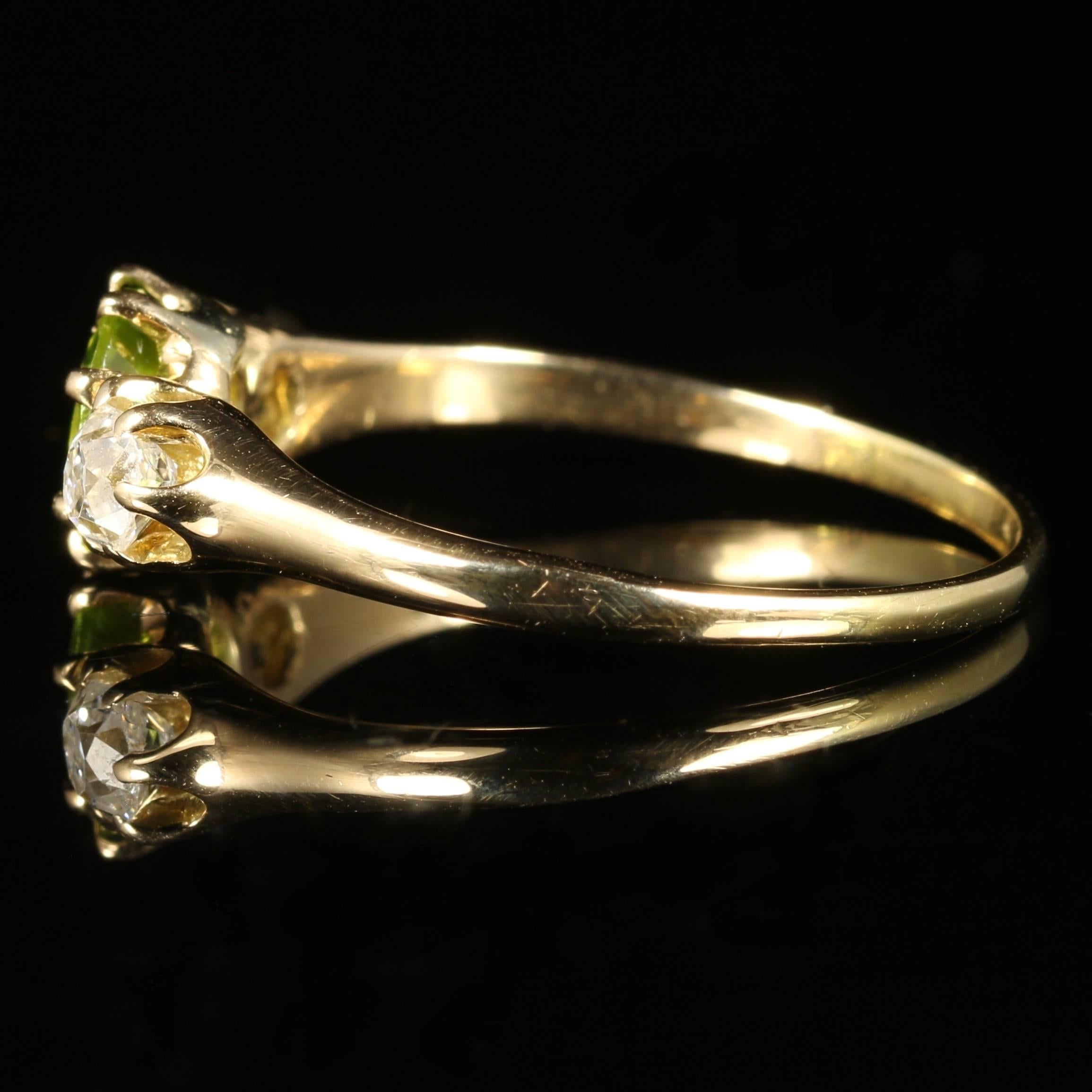 Women's Antique Victorian Peridot Diamond Ring Trilogy 18 Carat Gold, circa 1890