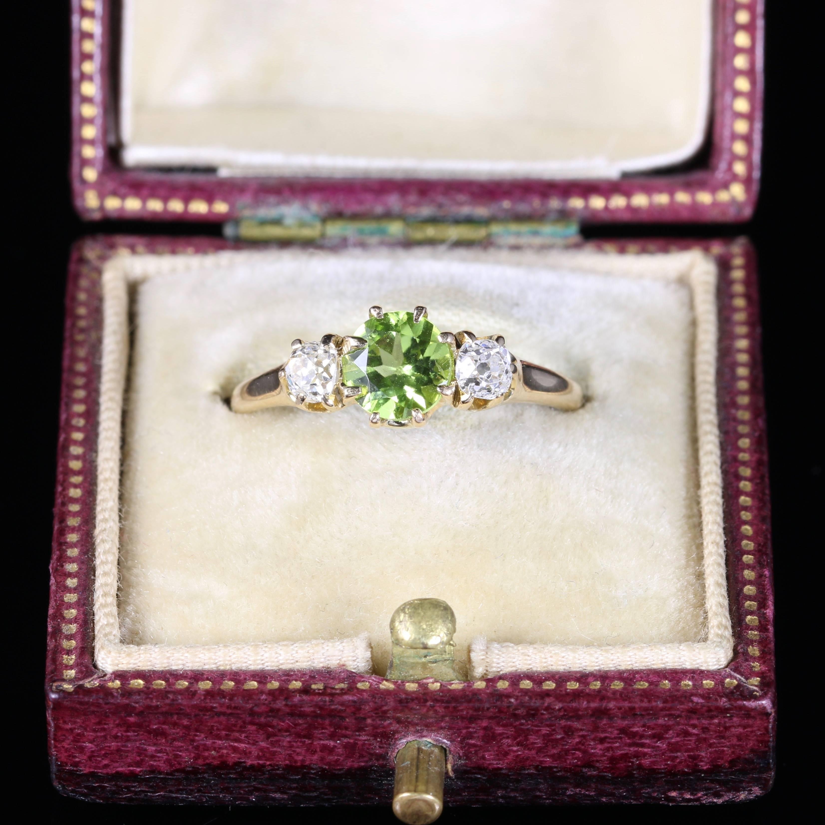 Antique Victorian Peridot Diamond Ring Trilogy 18 Carat Gold, circa 1890 2