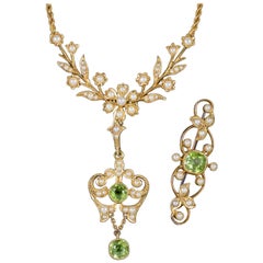 Antique Victorian Peridot Pearl Necklace and Brooch Set 15 Carat Gold circa 1900