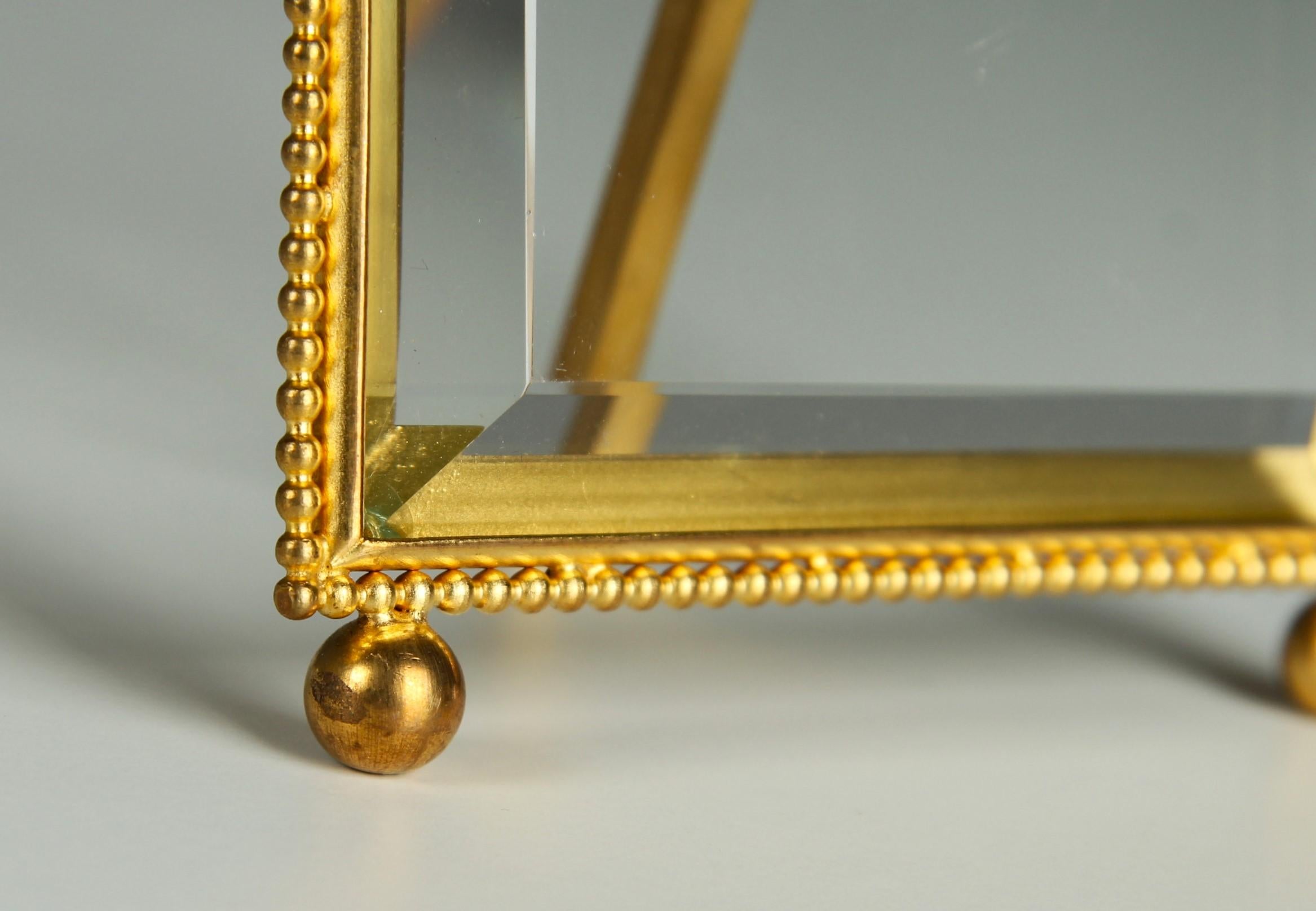 Brass Antique Victorian Picture Frame, Breveté S.G.D.G., France, 1880s, 9 x 11 cm