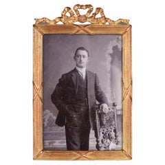 Marco Victoriano Antiguo, Bronce Dorado, Francia, Década de 1880, 9 x 13 cm