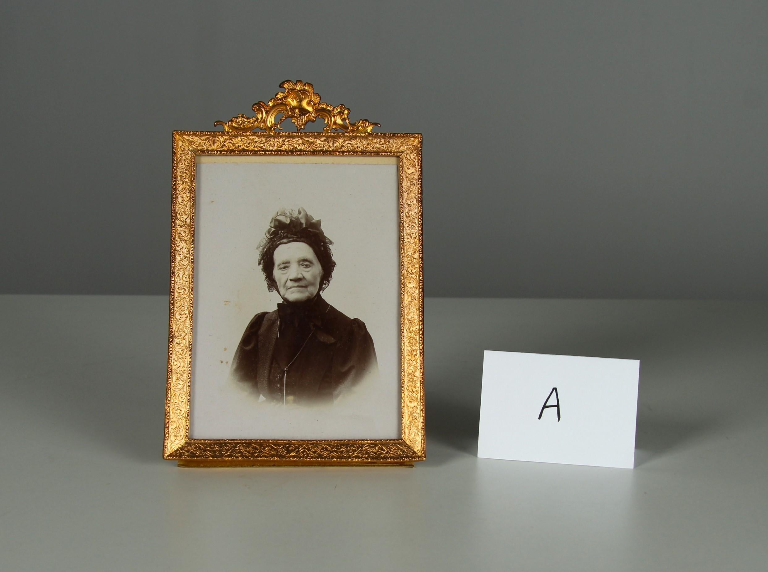 19th Century Antique Victorian Picture Frame, France, 1880s, 10 x 14 cm For Sale