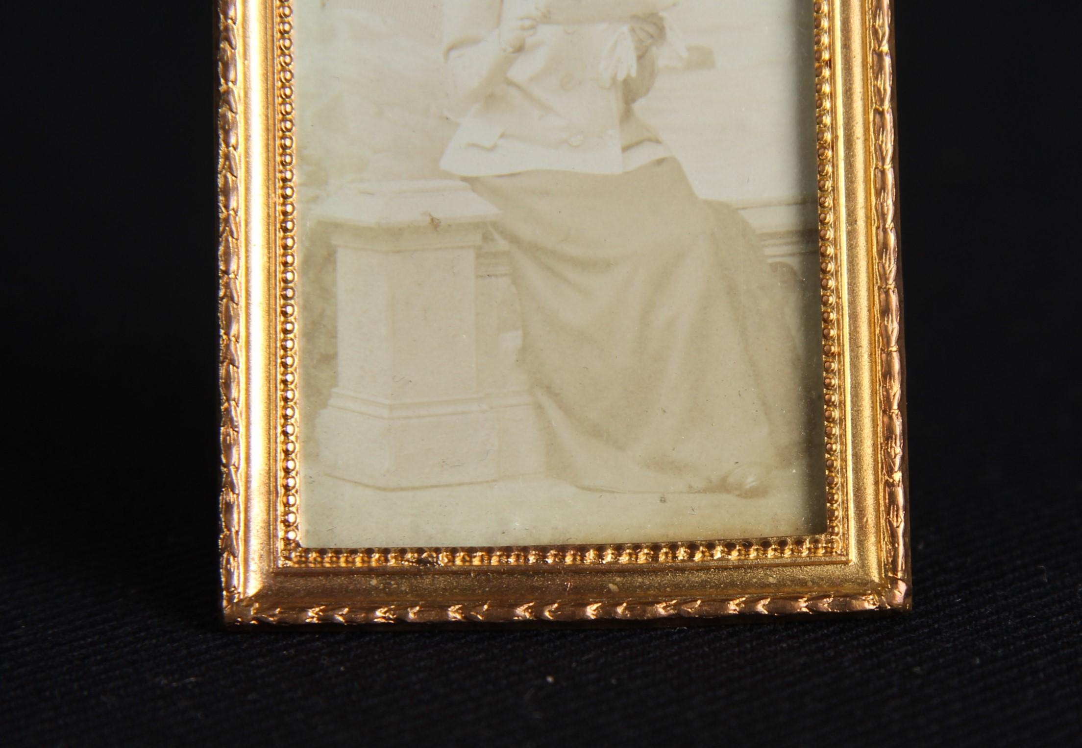 Cadre photo victorien ancien, France, années 1880, 4 x 6 cm Bon état - En vente à Greven, DE