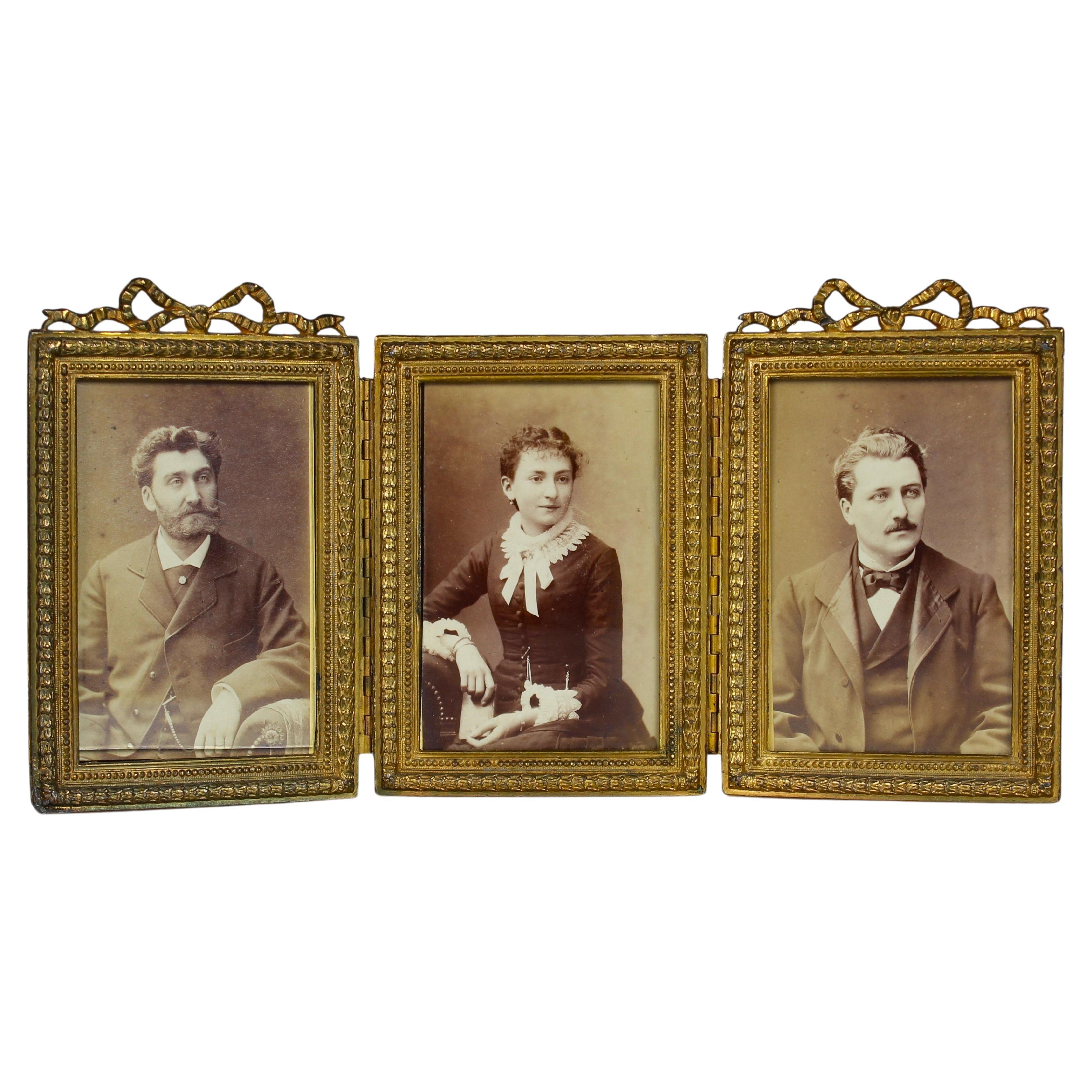 Cadre photo victorien ancien, cadre triple famille, France, années 1880, 9 x 6 cm