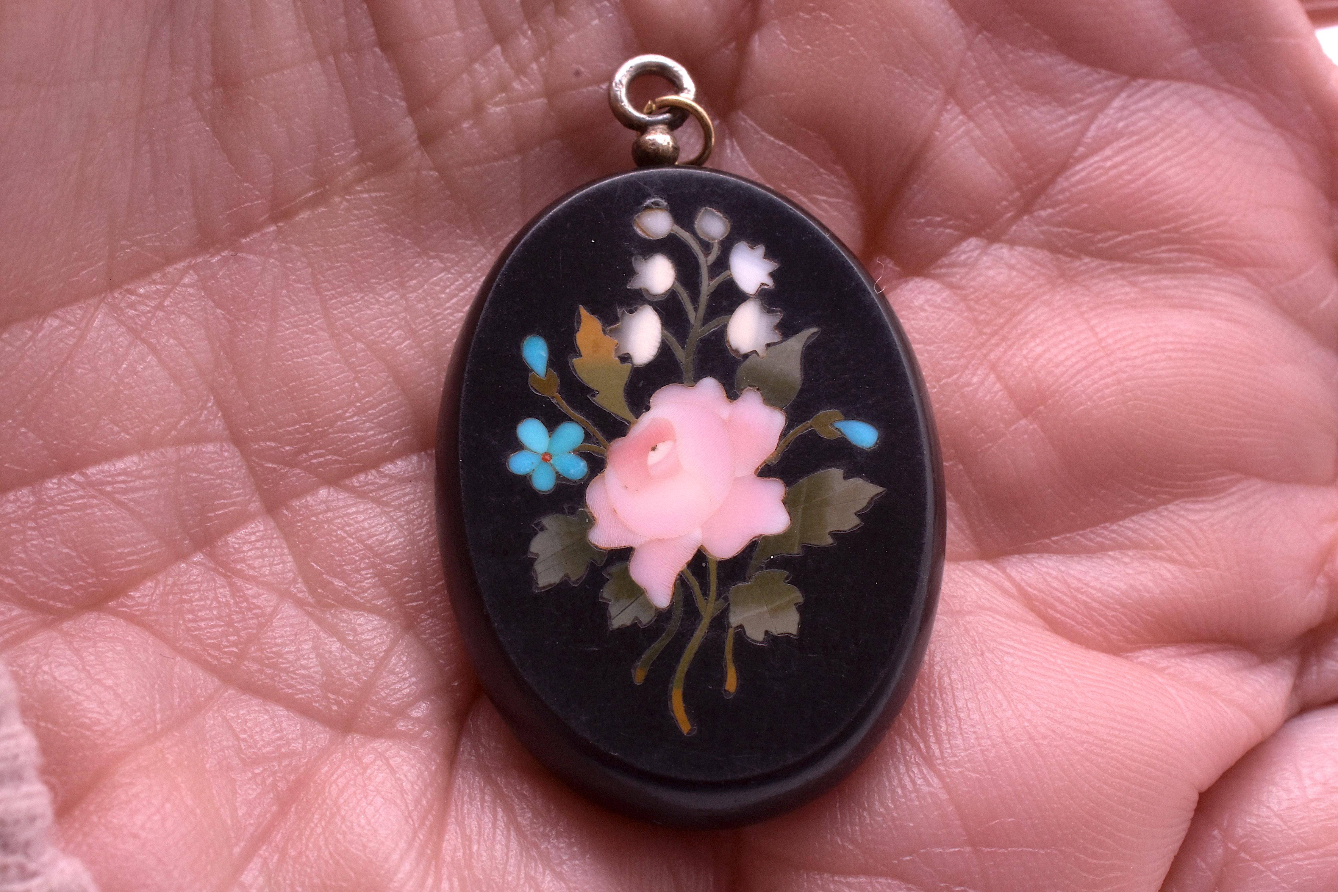 Antique Victorian Pietra Dura Locket Pendant with Floral Design, circa 1880 6