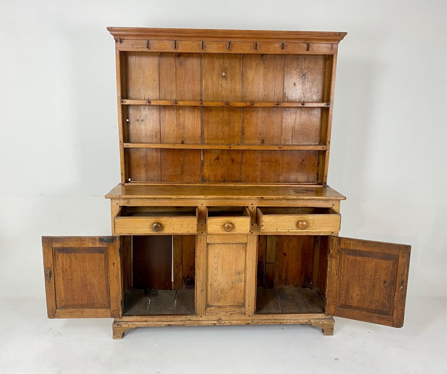 Scottish Antique Victorian Pine Dresser, Buffet + Hutch, Sideboard, Scotland 1880, B659