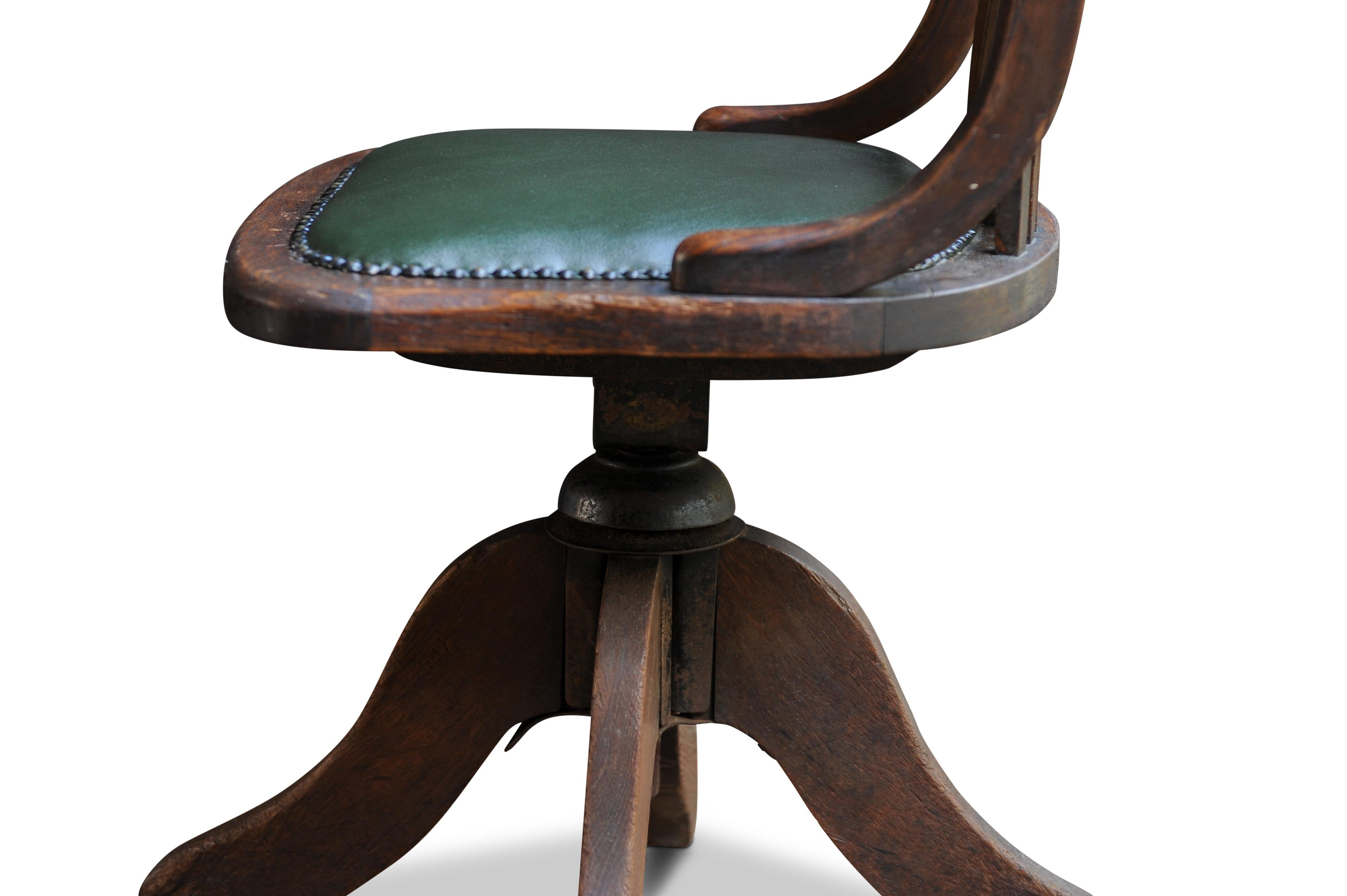 Antiker viktorianischer Bugholz-Drehstuhl aus poliertem Leder im Angebot 1