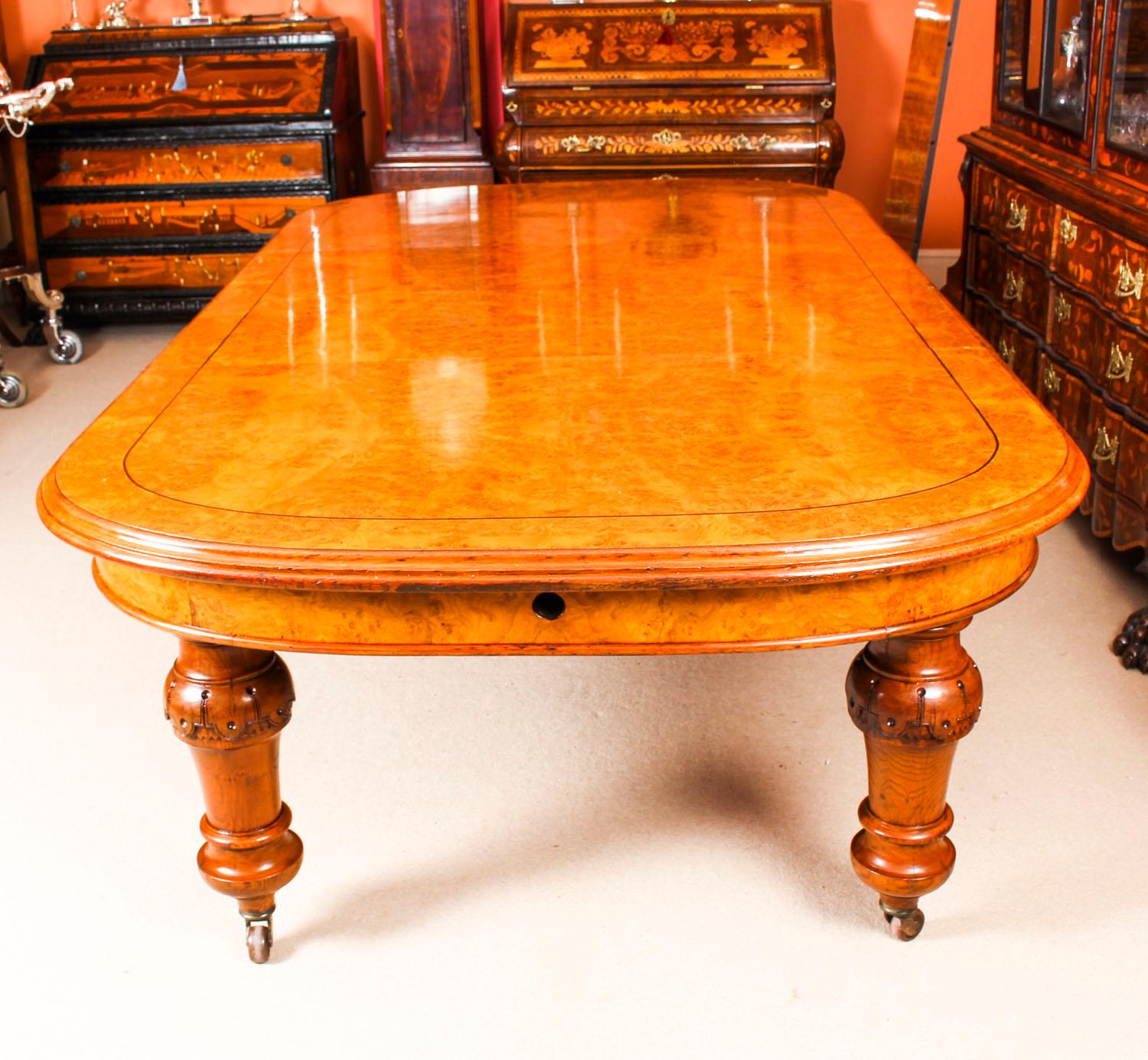 Antique Victorian Pollard Oak Extending Dining Table, Mid-19th Century In Good Condition In London, GB