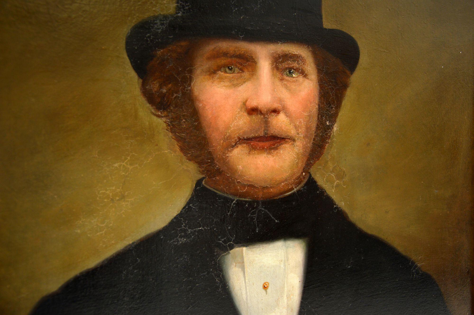 Antique Victorian Portrait of a Gentleman Oil Painting In Good Condition For Sale In London, GB