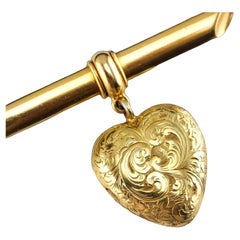 Antique Victorian 'Puffy' Heart Brooch 18K Gold with Wonderful Engravings c.1890