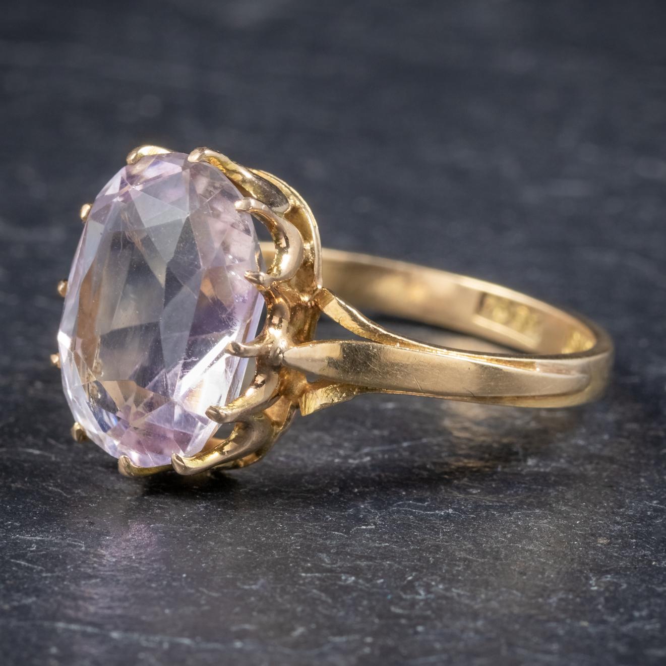Antique Victorian Purple Spinel 18 Carat Gold 5 Carat Spinel, circa 1900 Ring In Excellent Condition For Sale In Lancaster , GB