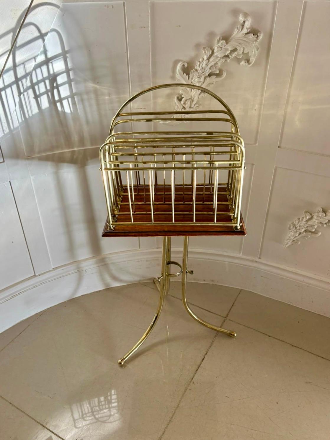 Antico portariviste in ottone e Oak di qualità vittoriana In condizioni buone in vendita a Suffolk, GB