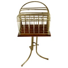 Porte-revues ancien en laiton et chêne de qualité victorienne