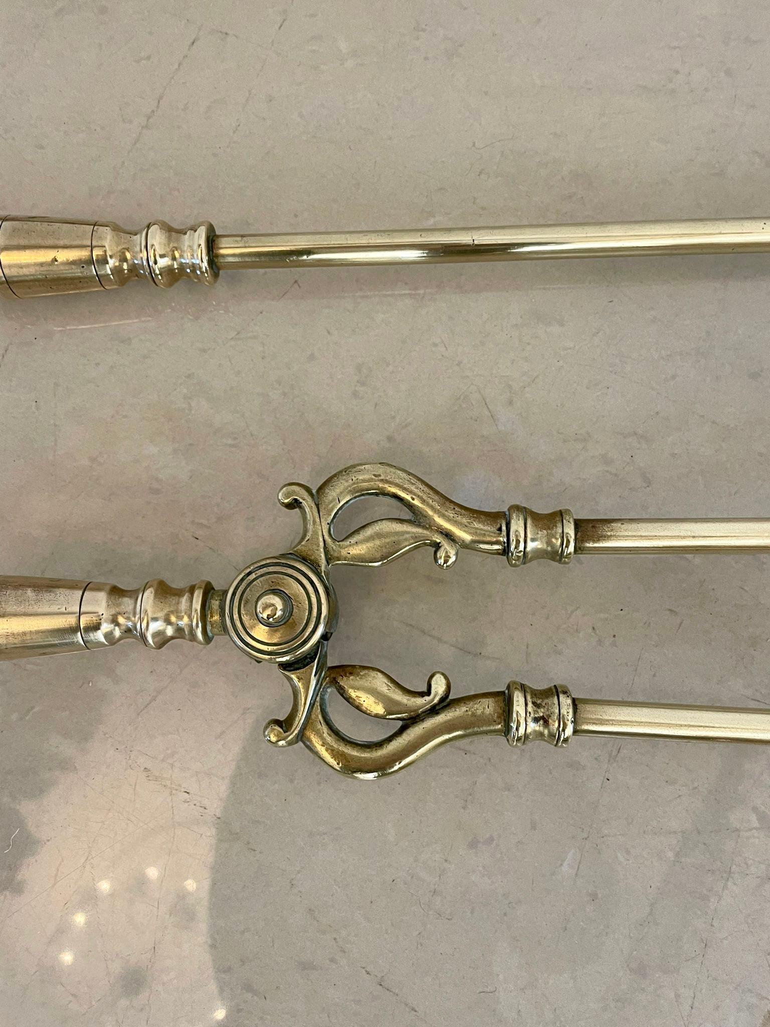  Antique Victorian Quality Brass Set of 3 Fire Irons In Good Condition For Sale In Suffolk, GB