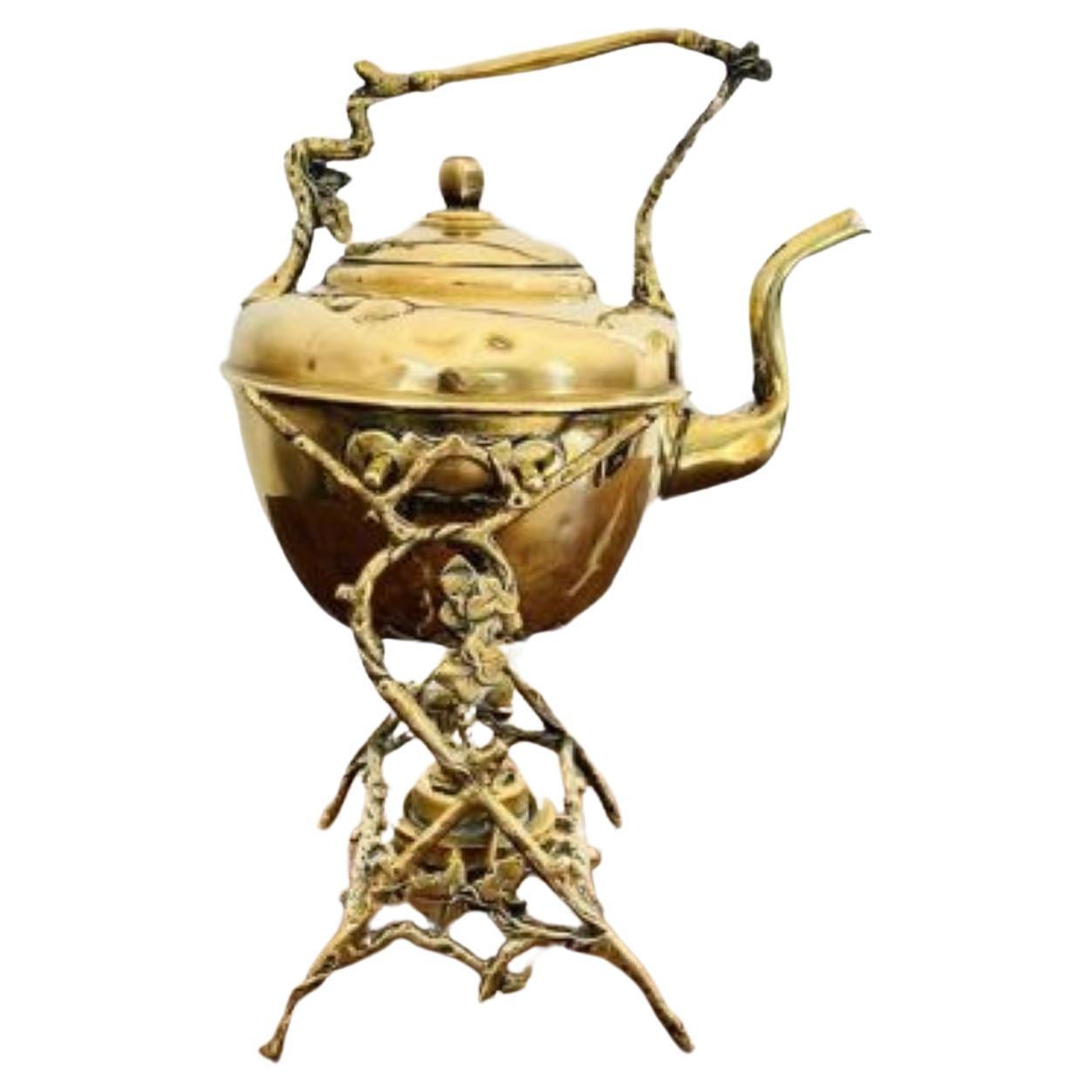 Antique Victorian quality brass spirit kettle and stand  For Sale