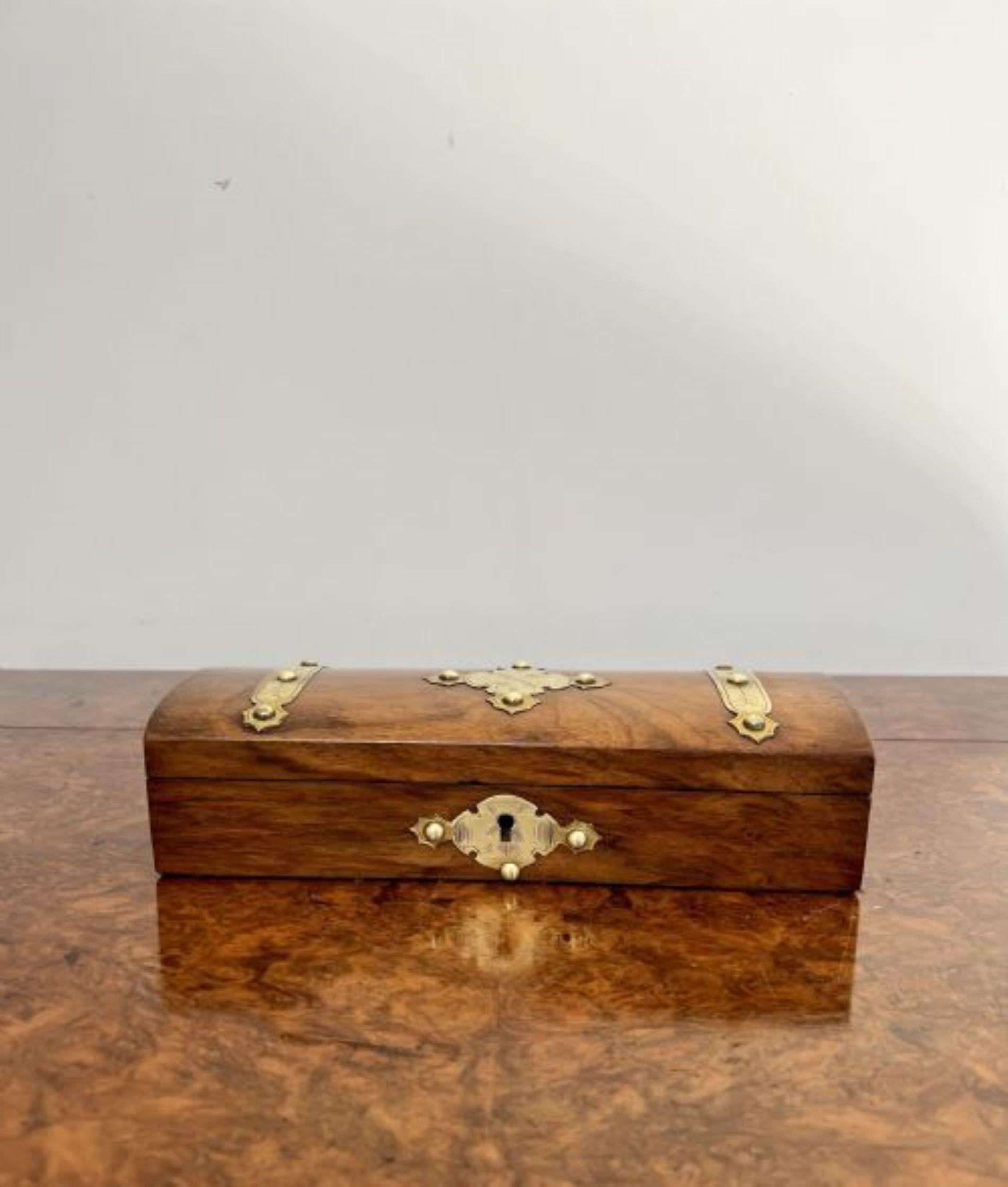 Antique Victorian quality burr walnut and brass mounted glove box  In Good Condition For Sale In Ipswich, GB