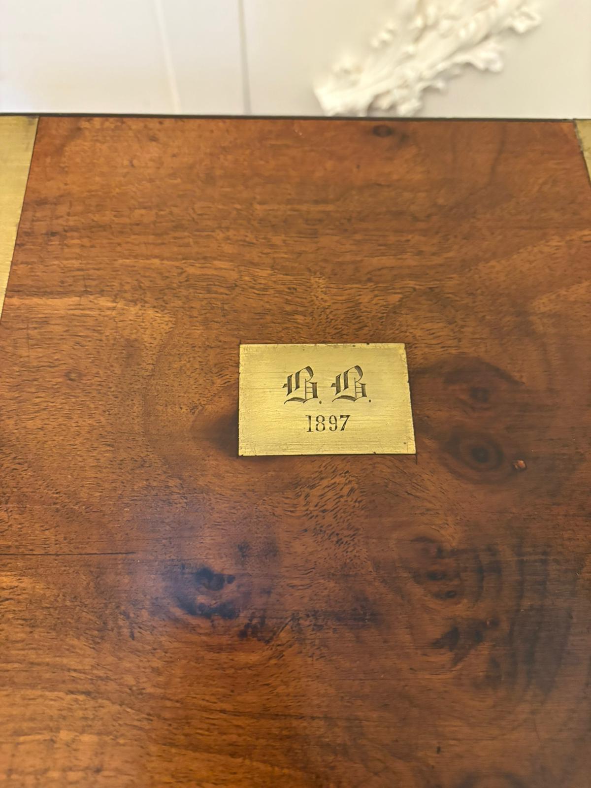 Caja de escritura antigua de calidad victoriana de nogal con rebabas y latón en venta 5
