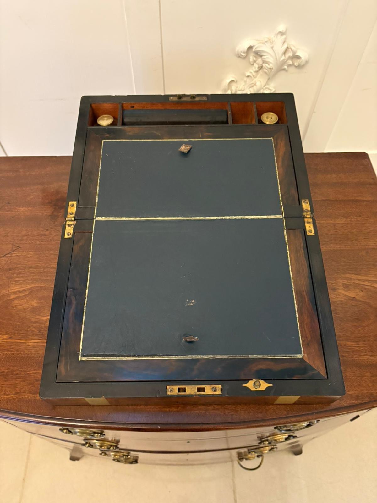 Caja de escritura antigua de calidad victoriana de nogal con rebabas y latón en venta 6